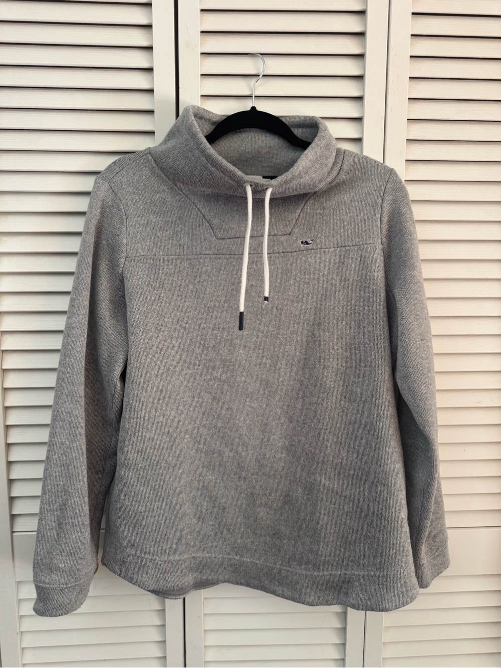 Vineyard Vines Women’s Pullover – Size Medium – Grey Oversized Funnel Neck